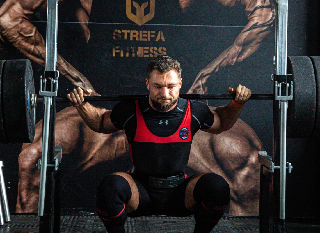 Okładka: Prawidłowa pozycja w przysiadzie?